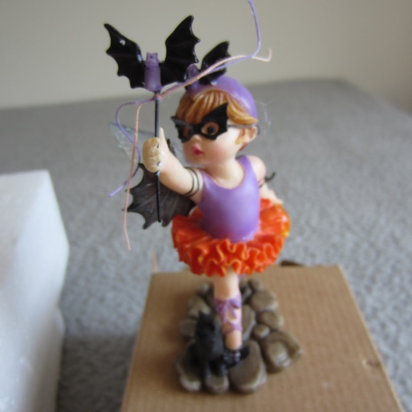 Bat Ballerina Fairie 2010 Halloween Cat Pumpkin My Little Kitchen Fairies w Box - Picture 1 of 10